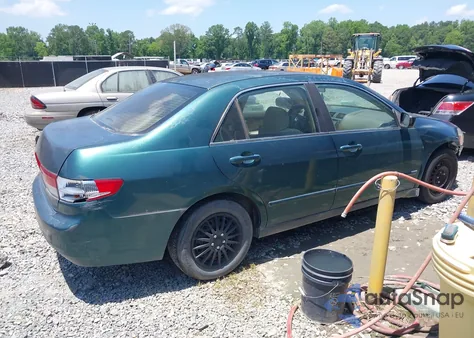 2003 Honda Accord 2.4 Lx z USA, uszkodzony, nr VIN 1HGCM56383A020044